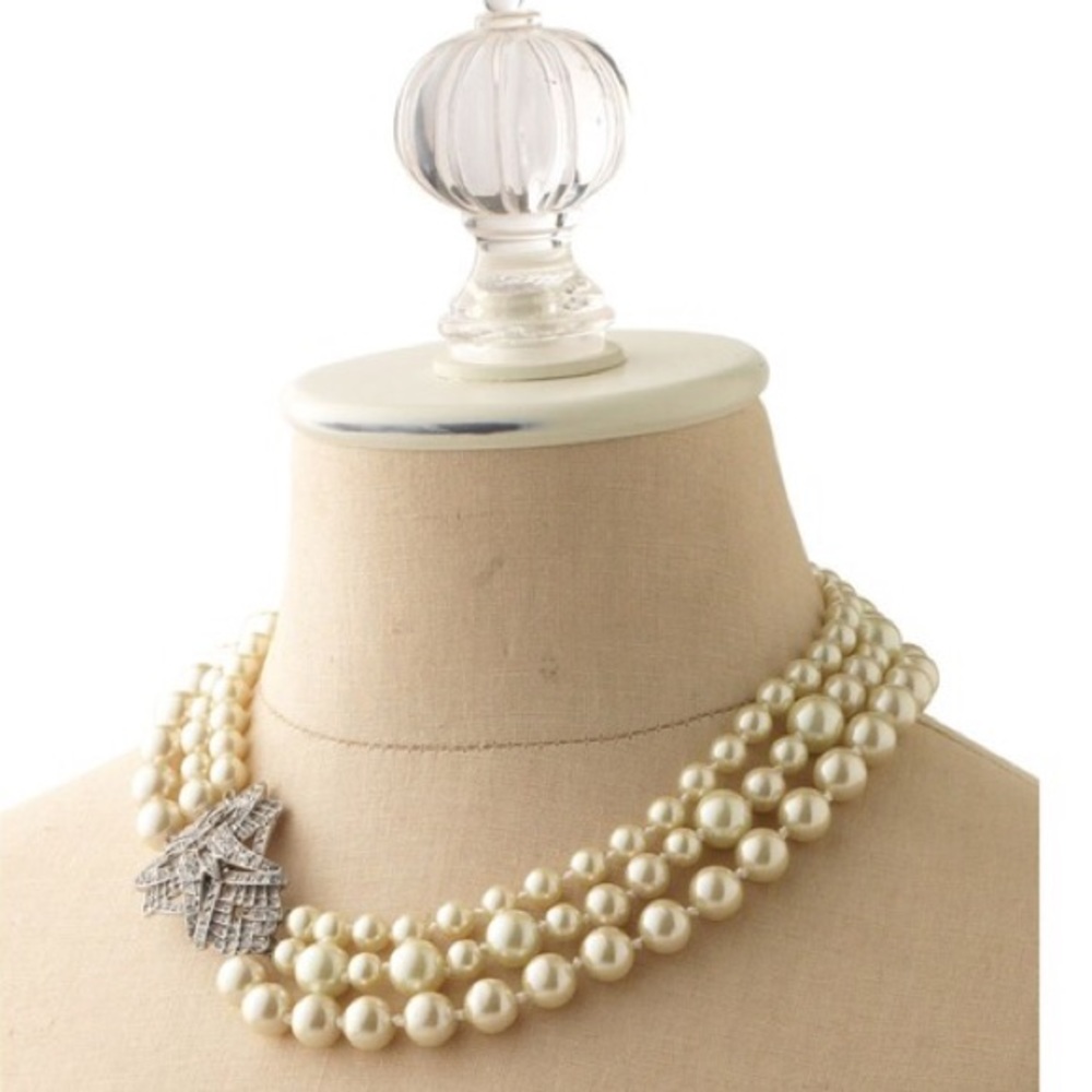 Stella & Dot Daisy Pearl Necklace